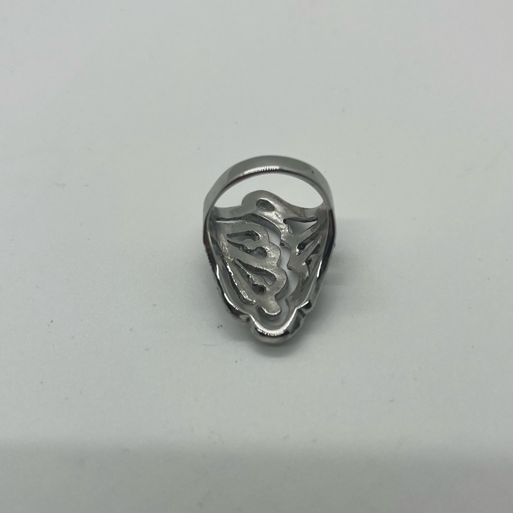 Women’s Statement Ring - Picture 7 of 8